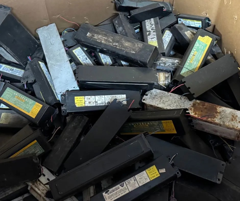 Scrap laptop batteries